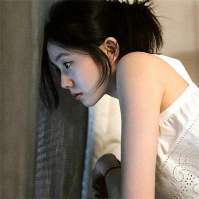 无人知晓的夏日清晨 海报